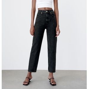 ZARA MOM JEANS